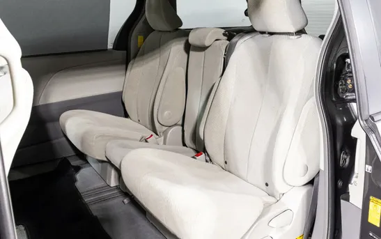 Toyota Sienna 3.50 Автоматическая, фото №1