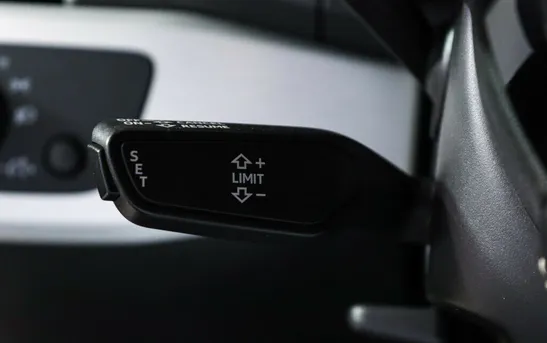 Audi A4 2.00 Робот, фото №1