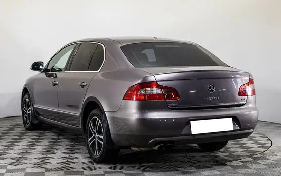 Skoda Superb 1.80 Автоматическая, фото №1