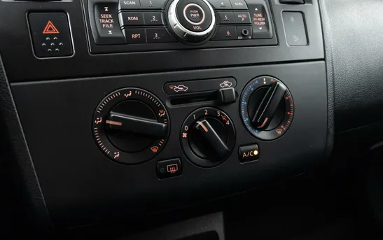 Nissan Tiida 1.60 Механика, фото №1