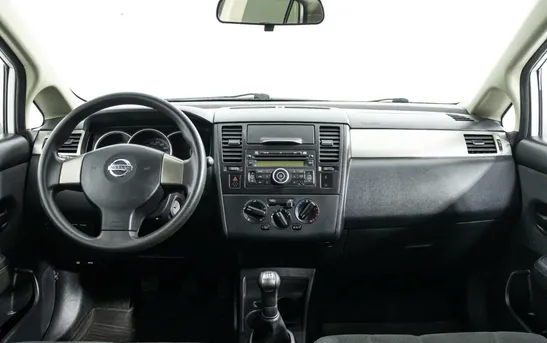 Nissan Tiida 1.60 Механика, фото №1