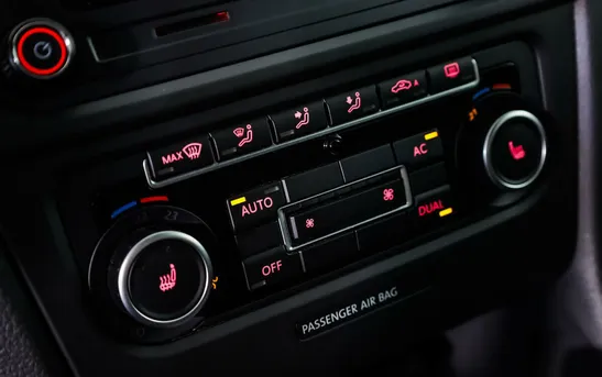 Volkswagen Golf 1.40 Робот, фото №1