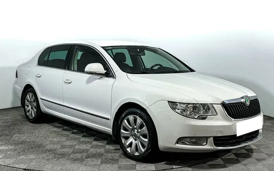 Skoda Superb 2.00 Робот, фото №1