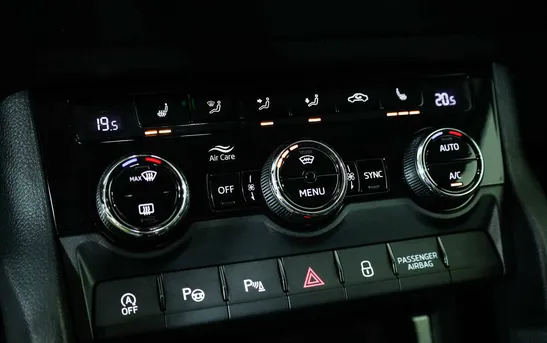 Skoda Karoq 1.40 Автоматическая, фото №1