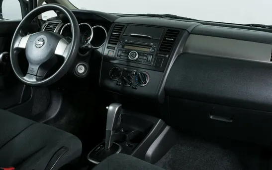 Nissan Tiida 1.60 Автоматическая, фото №1