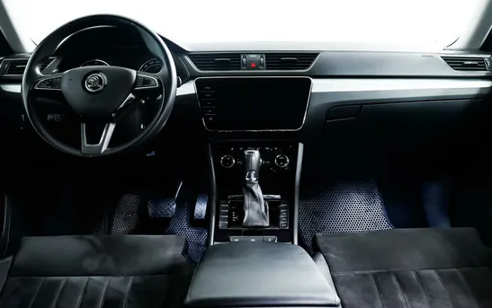 Skoda Superb 1.40 Робот, фото №1