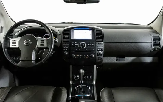 Nissan Pathfinder 3.00 Автоматическая, фото №1