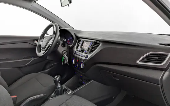 Hyundai Solaris 1.60 Механика, фото №1