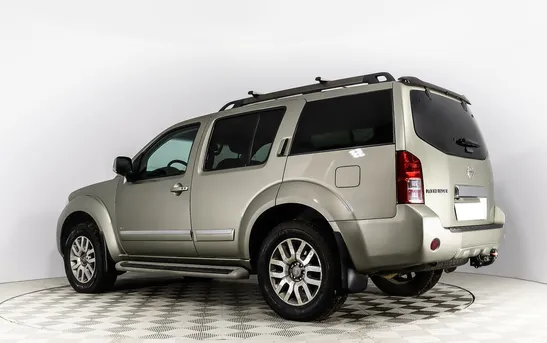 Nissan Pathfinder 3.00 Автоматическая, фото №1