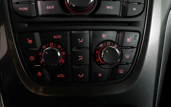 Opel Astra 1.40 Автоматическая, фото №1