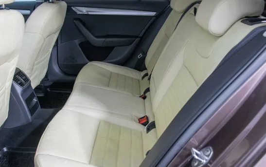 Skoda Octavia 1.80 Робот, фото №1