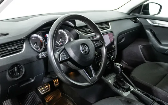 Skoda Octavia 1.40 Робот, фото №1