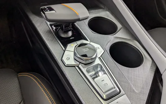 Changan UNI-V 1.50 Робот, фото №1