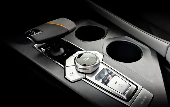 Changan UNI-V 1.50 Робот, фото №1