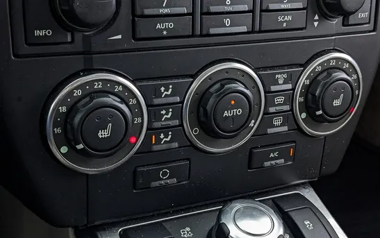 Land Rover Freelander 2.20 Автоматическая, фото №1