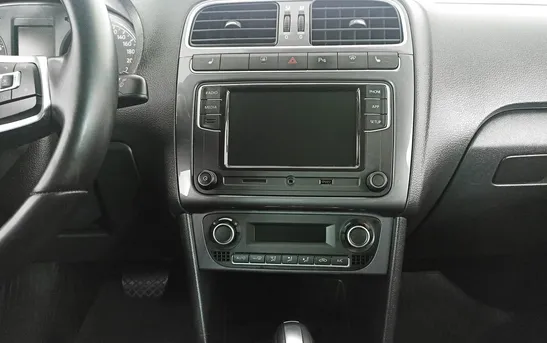 Volkswagen Polo 1.60 Автоматическая, фото №1