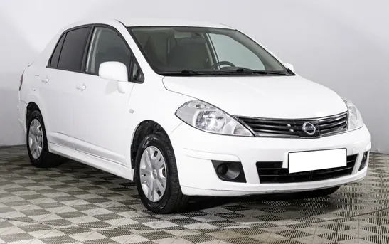 Nissan Tiida 1.60 Механика, фото №1