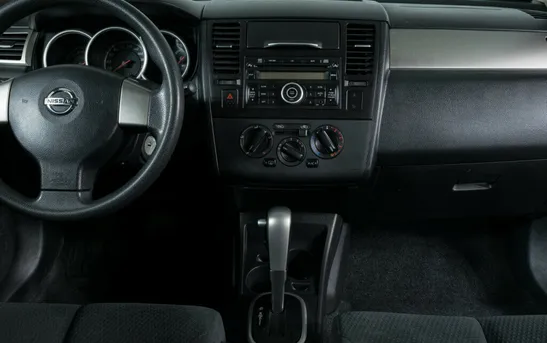 Nissan Tiida 1.60 Автоматическая, фото №1