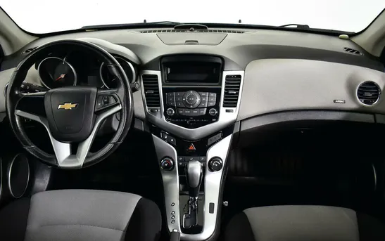 Chevrolet Cruze 1.60 Автоматическая, фото №1