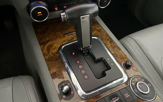 Volkswagen Touareg 3.00 Автоматическая, фото №1
