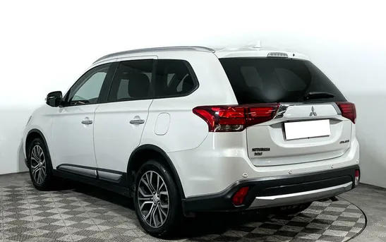 Mitsubishi Outlander 2.40 Вариатор, фото №1
