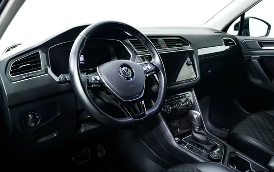 Volkswagen Tiguan 2.00 Робот, фото №1