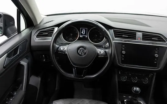 Volkswagen Tiguan 1.40 Механика, фото №1