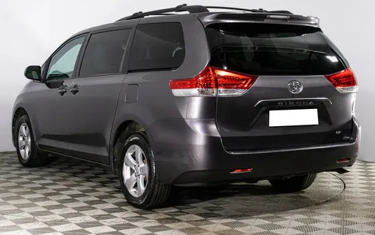 Toyota Sienna 3.50 Автоматическая, фото №1