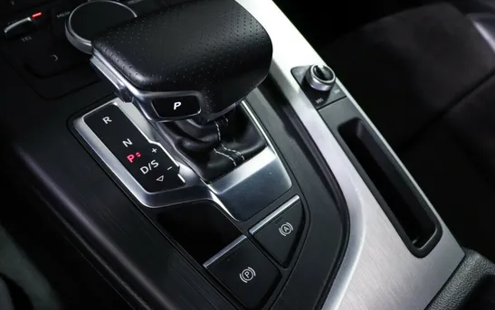 Audi A4 2.00 Робот, фото №1