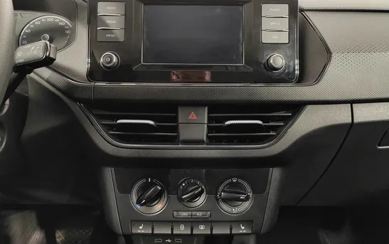 Volkswagen Polo 1.60 Автоматическая, фото №1