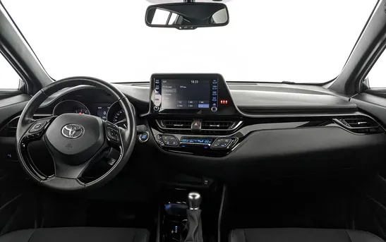 Toyota C-HR 2.00 Вариатор, фото №1