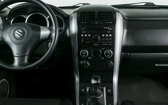 Suzuki Grand Vitara 2.00 Механика, фото №1