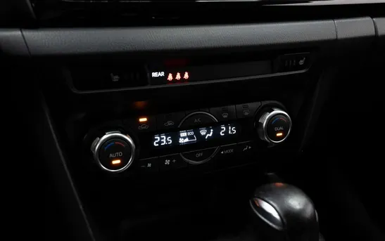 Mazda 3 1.50 Автоматическая, фото №1