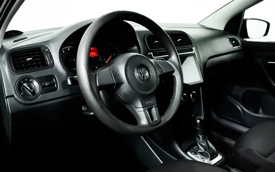 Volkswagen Polo 1.60 Автоматическая, фото №1