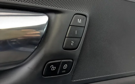 Volvo XC60 2.00 Автоматическая, фото №1