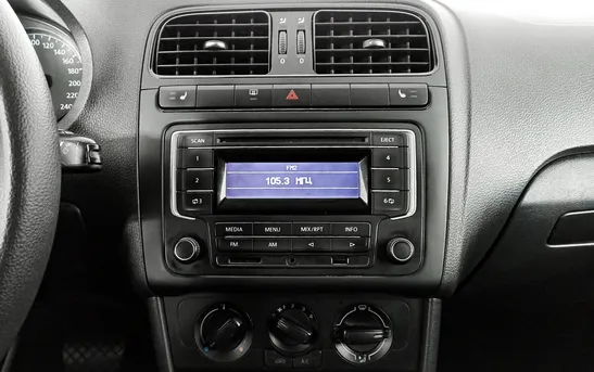 Volkswagen Polo 1.60 Автоматическая, фото №1