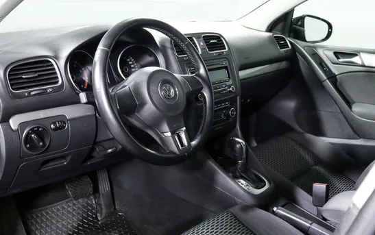Volkswagen Golf 1.60 Робот, фото №1