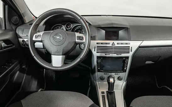 Opel Astra 1.80 Автоматическая, фото №1