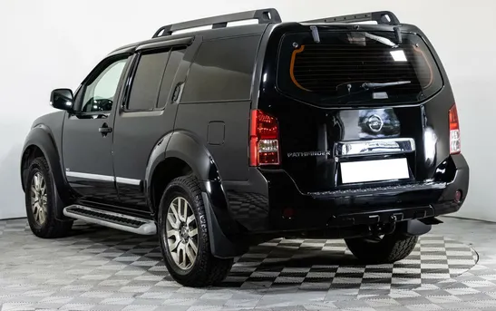 Nissan Pathfinder 3.00 Автоматическая, фото №1
