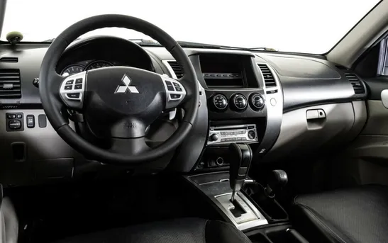 Mitsubishi Pajero Sport 3.00 Автоматическая, фото №1