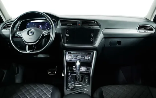 Volkswagen Tiguan 2.00 Робот, фото №1