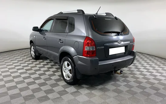 Hyundai Tucson 2.00 Механика, фото №1