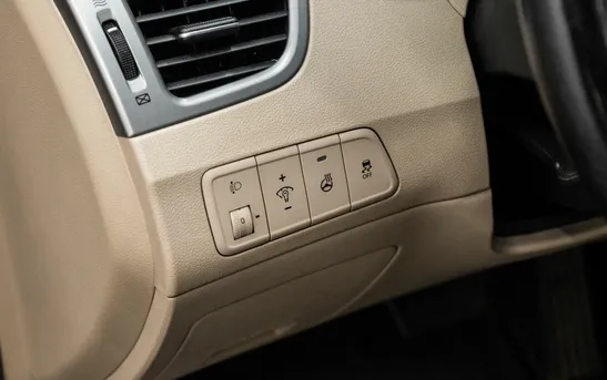 Hyundai Elantra 1.80 Автоматическая, фото №1