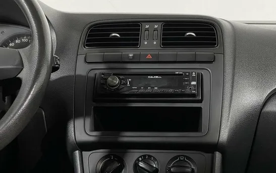 Volkswagen Polo 1.60 Механика, фото №1