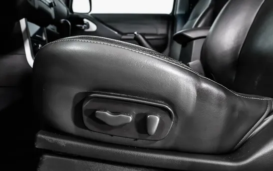 Nissan Pathfinder 3.00 Автоматическая, фото №1