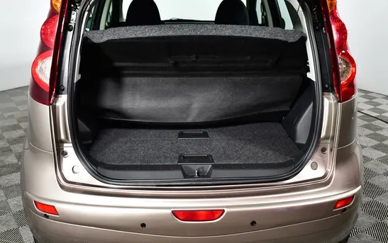 Nissan Note 1.60 Автоматическая, фото №1