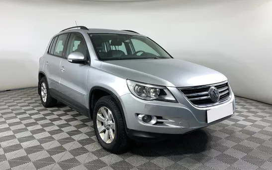 Volkswagen Tiguan 2.00 Автоматическая, фото №1