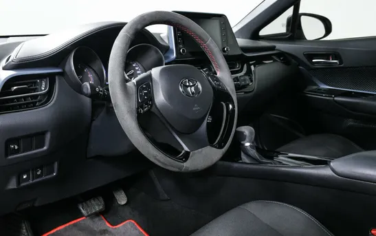 Toyota C-HR 2.00 Вариатор, фото №1