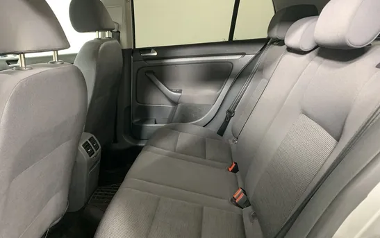 Volkswagen Golf 1.60 Автоматическая, фото №1