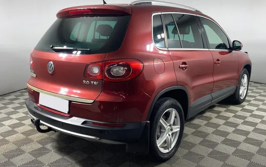 Volkswagen Tiguan 2.00 Автоматическая, фото №1